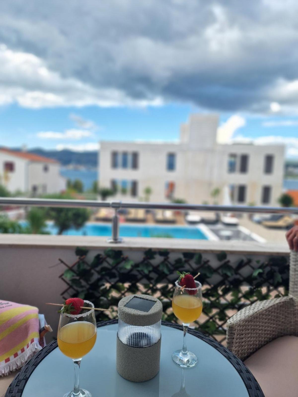 Apartments Silva With A View Of Sea Trogir Buitenkant foto