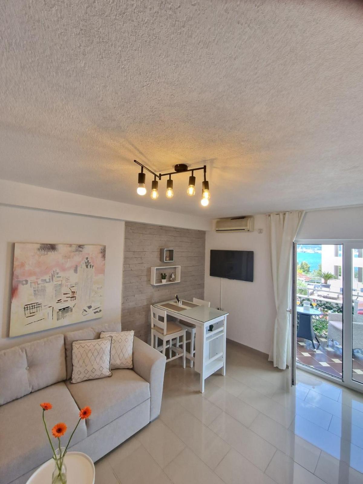 Apartments Silva With A View Of Sea Trogir Buitenkant foto