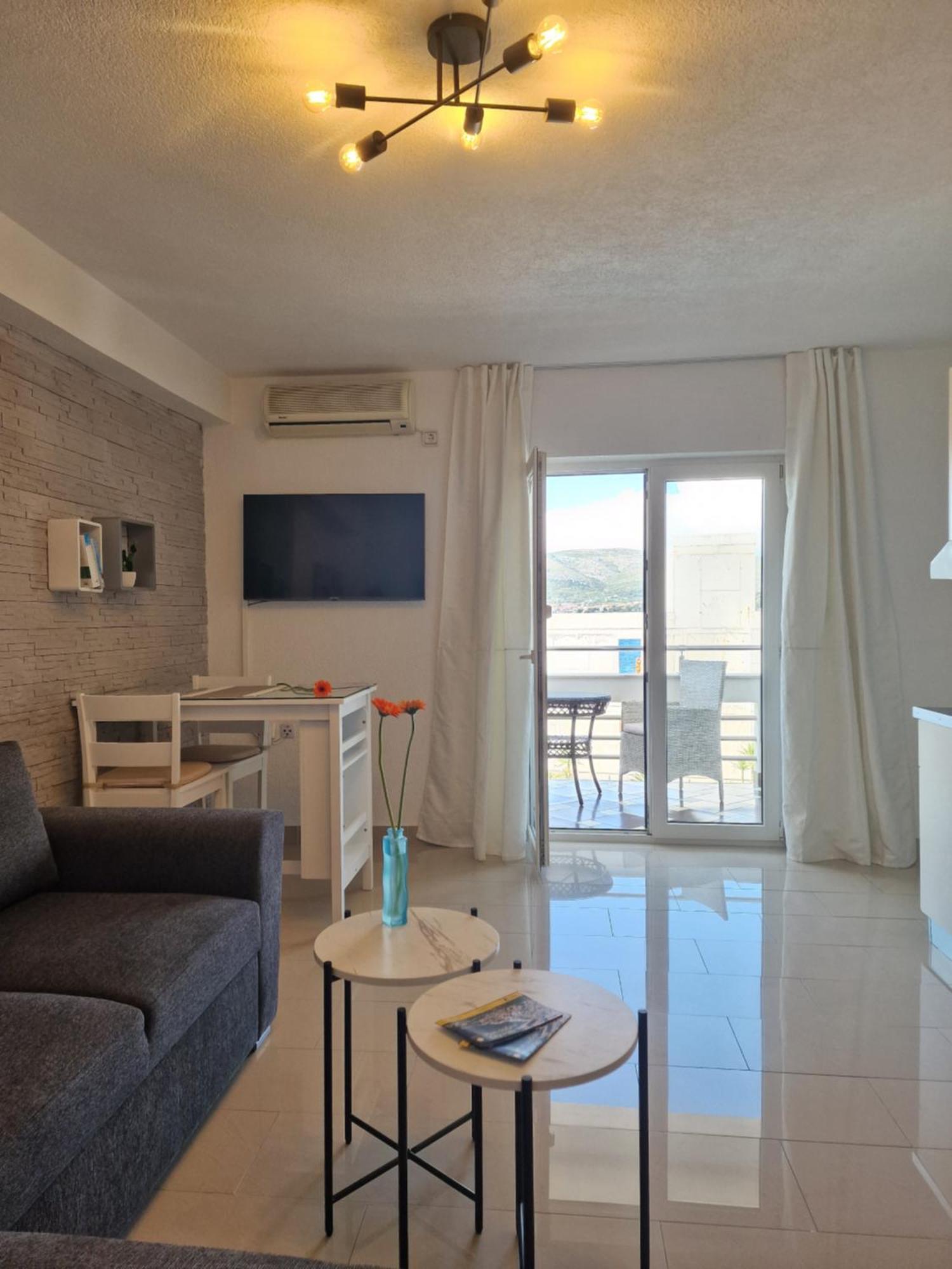 Apartments Silva With A View Of Sea Trogir Buitenkant foto